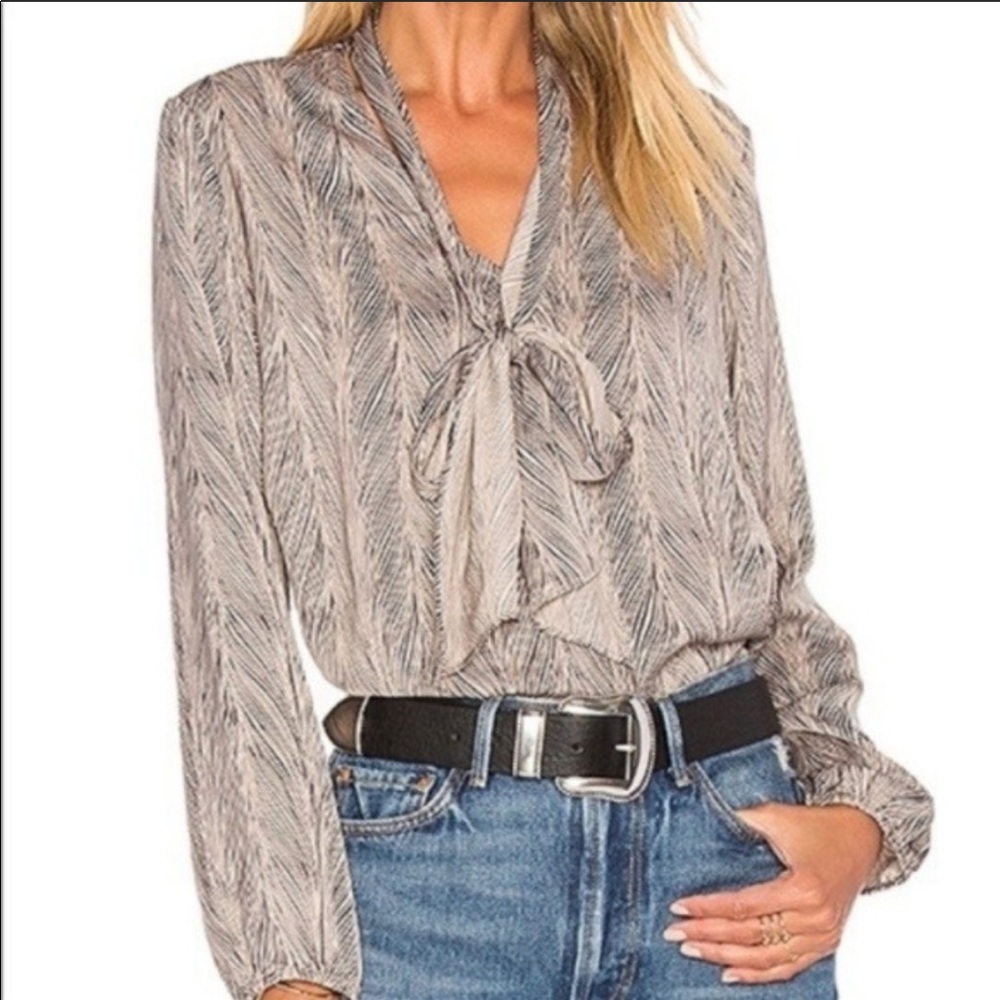 BB Dakota Revolve Dendall Top Neckline Tie XS